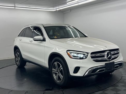 Used 2022 Mercedes-Benz GLC 300 w/ Premium Package Lite image 3