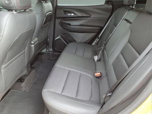 Used 2023 Chevrolet TrailBlazer RS w/ Convenience Package FWD image 14