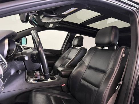 Used 2019 Jeep Grand Cherokee Limited w/ Luxury Group II RWD image 11