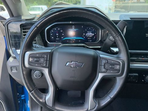 Used 2023 Chevrolet Silverado 1500 RST w/ Z71 Off-Road Package AWD/4WD image 16