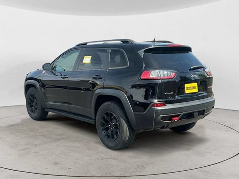 Used 2019 Jeep Cherokee Trailhawk AWD/4WD image 3