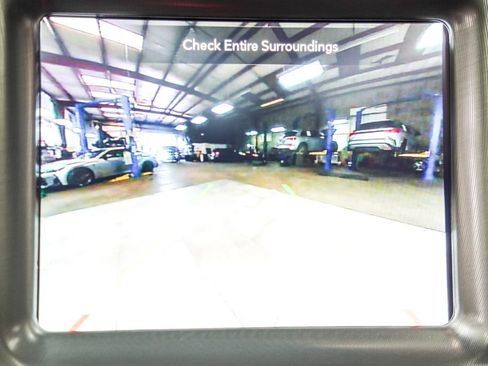 Used 2022 Dodge Challenger R/T Scat Pack RWD image 31