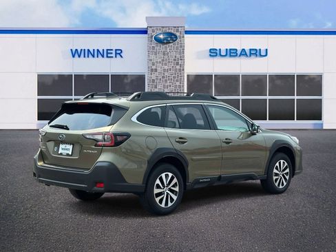 Used 2025 Subaru Outback Premium AWD/4WD image 7