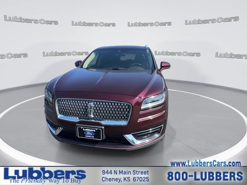 Used 2019 Lincoln Nautilus Select AWD/4WD image 3