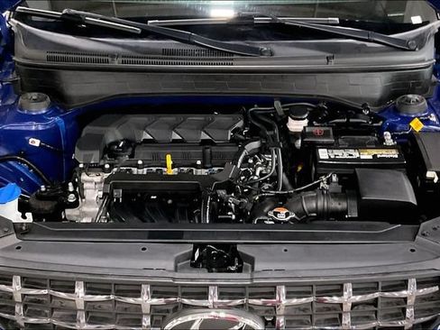 Used 2023 Hyundai Venue SEL FWD image 10