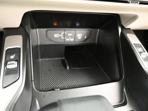 Used 2025 Kia Sorento S w/ Panoramic Sunroof Package FWD image 24