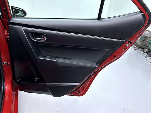 Used 2019 Toyota Corolla LE FWD image 17
