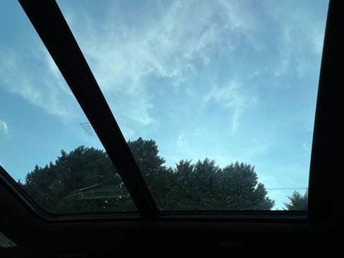 Used 2023 Cadillac Escalade Sport image 23