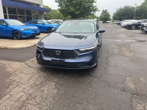 Used 2024 Honda Accord EX image 31