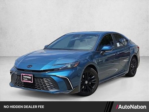 Used 2026 Toyota Camry SE w/ Convenience Package FWD image 1