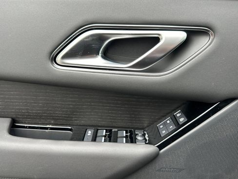 New 2026 Land Rover Range Rover Velar Dynamic SE image 15