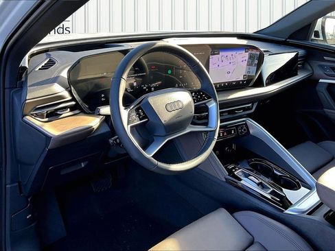 New 2025 Audi Q5 Premium Plus image 7