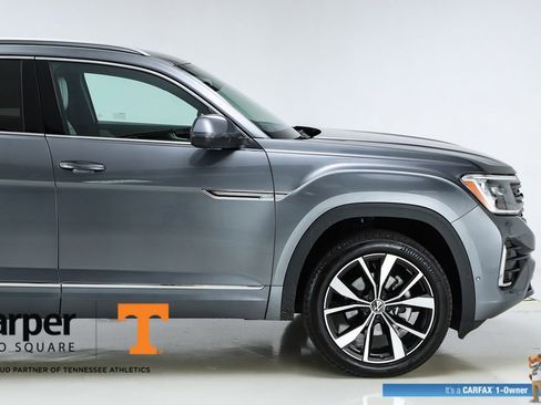 Used 2025 Volkswagen Atlas Cross Sport SEL Premium R-Line image 51