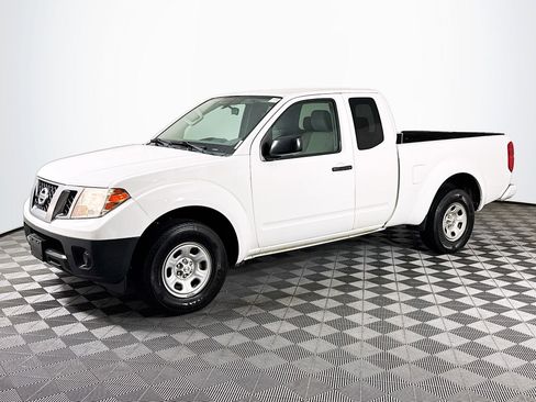 Used 2018 Nissan Frontier S image 4