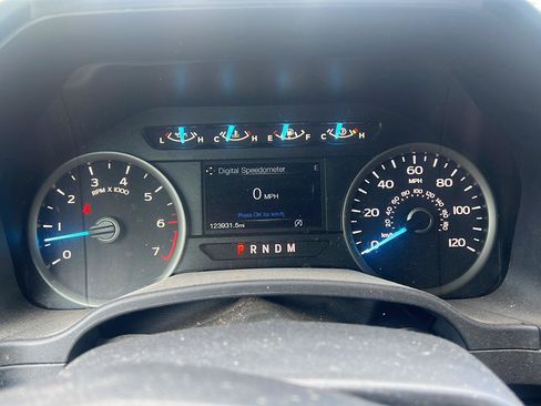 Used 2020 Ford F150 XLT w/ Equipment Group 302A Luxury AWD/4WD image 17