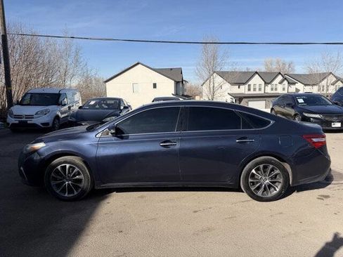 Used 2018 Toyota Avalon XLE w/ Carpet Mat Package image 8