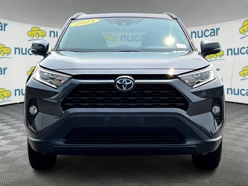 Used 2021 Toyota RAV4 XLE w/ Convenience Package image 2