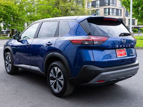 Used 2023 Nissan Rogue SV AWD/4WD image 4