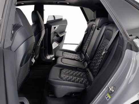 Used 2024 Audi RS Q8 4.0T quattro w/ Black Optic Package image 51