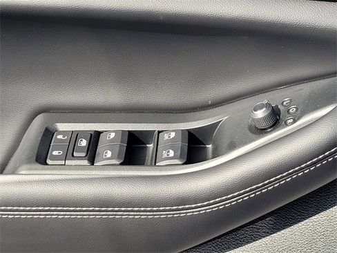 New 2024 Jeep Grand Cherokee L Altitude image 31