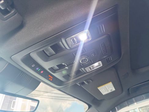 Used 2023 Chevrolet Suburban High Country AWD/4WD image 26