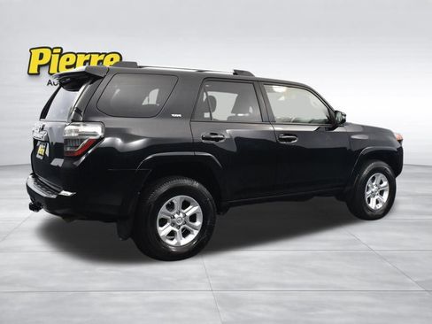 Used 2020 Toyota 4Runner SR5 Premium w/ Moonroof Package AWD/4WD image 4