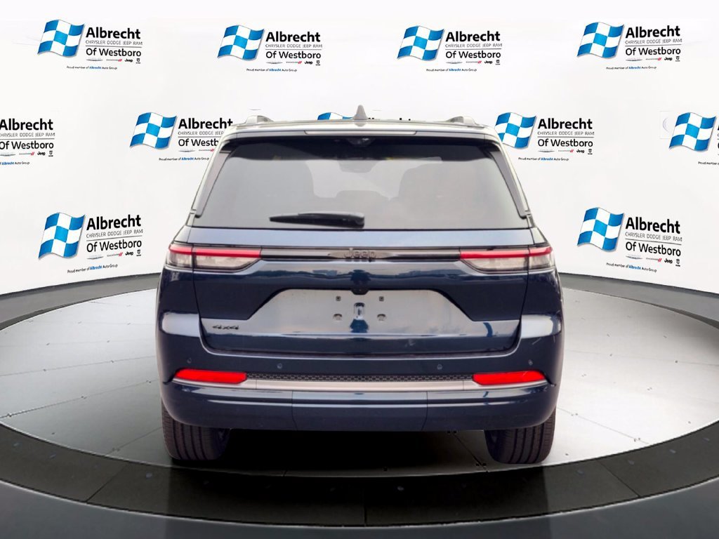 New 2026 Jeep Grand Cherokee Limited AWD/4WD image 4