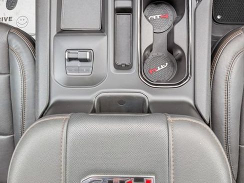 Used 2024 GMC Sierra 2500 AT4 w/ AT4 Premium Plus Package AWD/4WD image 15