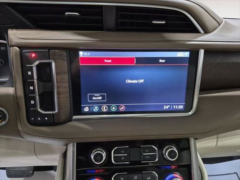 Used 2021 GMC Yukon Denali w/ Denali Ultimate Package image 21