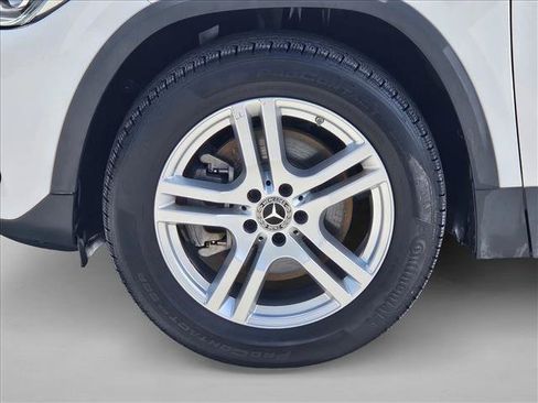 Certified 2023 Mercedes-Benz GLA 250 image 23