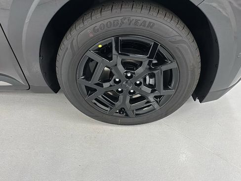 New 2026 Kia Carnival SX Prestige FWD image 9