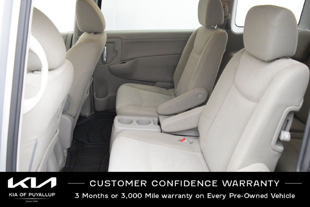 Used 2016 Nissan Quest SV FWD image 12