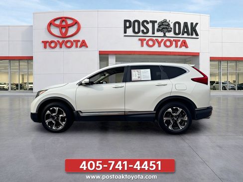 Used 2017 Honda CR-V Touring image 3