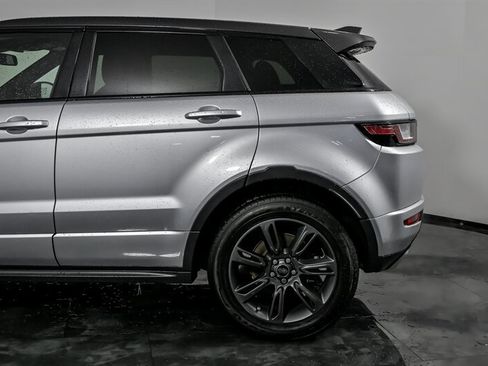 Used 2019 Land Rover Range Rover Evoque SE Premium image 7