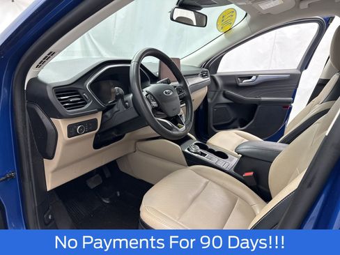 Certified 2022 Ford Escape Titanium w/ Class II Trailer Tow Package image 10