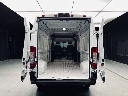 Used 2025 RAM ProMaster 3500 w/ Convenience Group FWD image 40