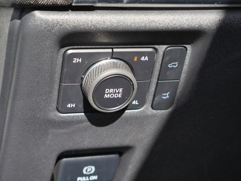 Certified 2025 Ford Expedition Max Platinum AWD/4WD image 6