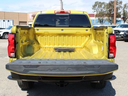 Used 2023 Chevrolet Colorado Z71 w/ Z71 Convenience Package 2 AWD/4WD image 8