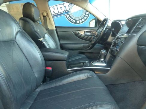 Used 2011 INFINITI FX35 AWD w/ Premium Pkg image 14