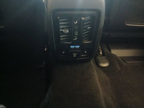 Used 2022 Dodge Durango GT image 41