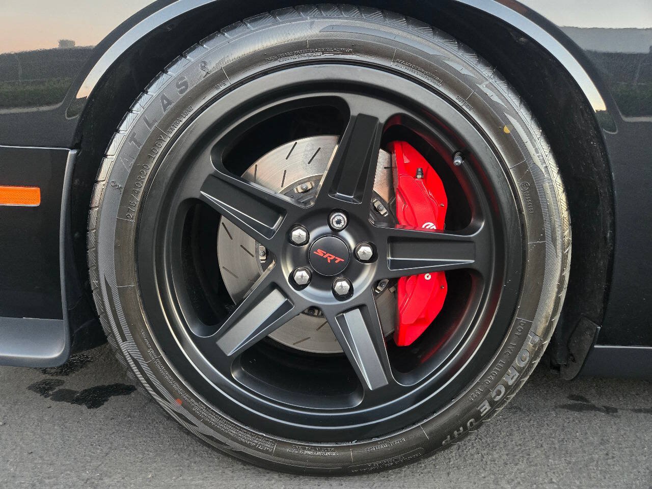 Used 2015 Dodge Challenger SRT Hellcat RWD image 17