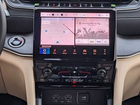 New 2025 Jeep Grand Cherokee Limited image 15