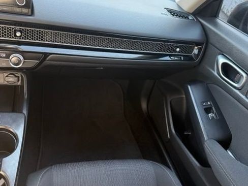Used 2023 Honda Civic LX image 30
