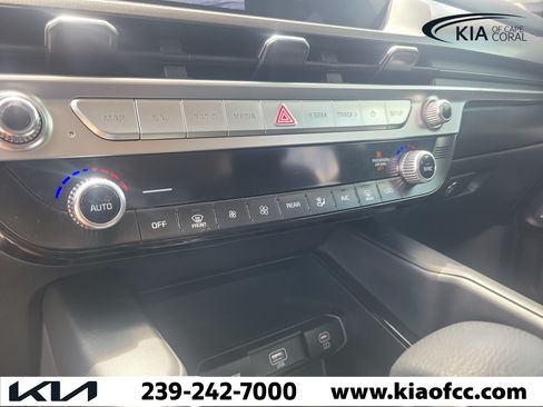 Certified 2024 Kia Telluride LX FWD image 30