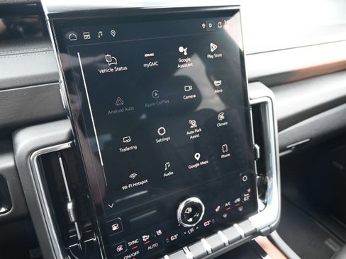 Used 2025 GMC Yukon Denali image 25