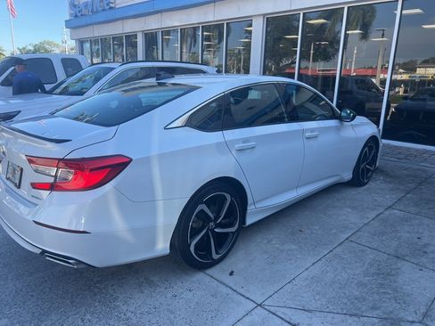 Used 2022 Honda Accord Sport image 13