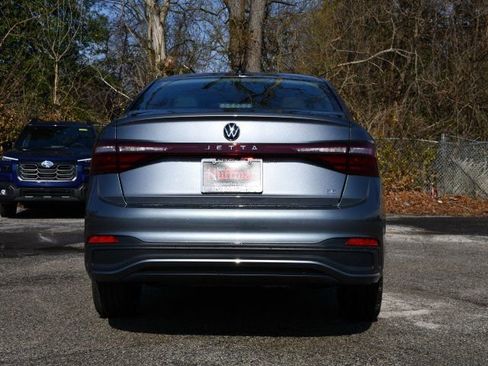 New 2026 Volkswagen Jetta SE image 6
