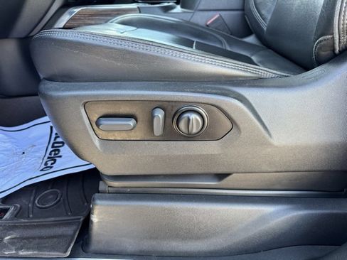 Used 2022 Chevrolet Silverado 3500 High Country w/ Technology Package image 13