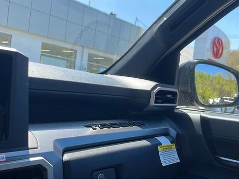 New 2026 Toyota Tacoma TRD Off-Road AWD/4WD image 15