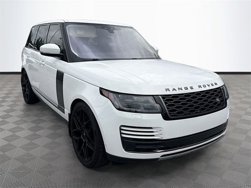 Used 2022 Land Rover Range Rover Westminster Edition image 4